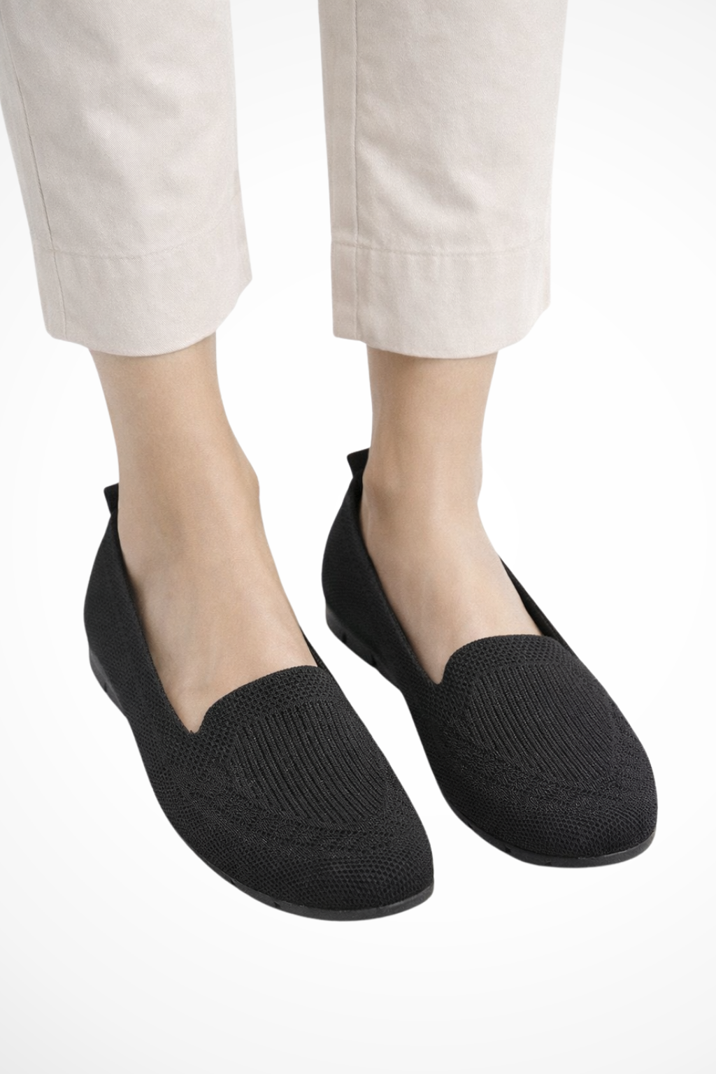 Comfortable pink round toe ballet flats, versatile slip-on shoes for women's casual wear.