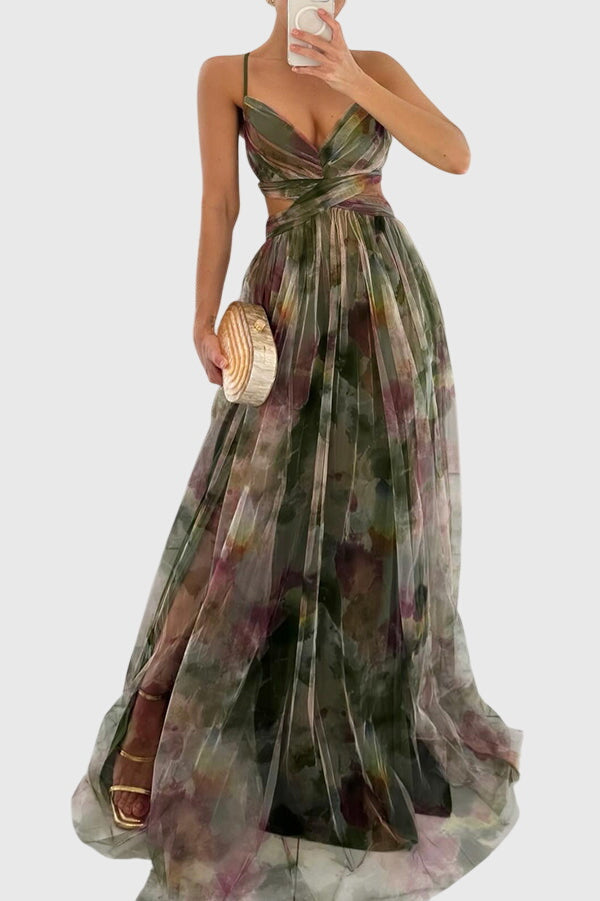 Comfortable women's sleeveless ruched maxi dress with adjustable straps, offering a perfect flowy fit.