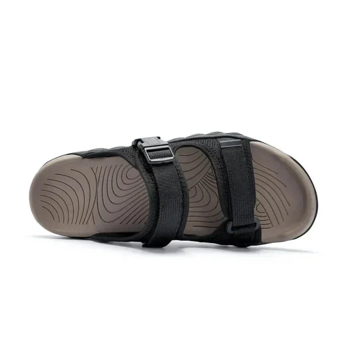 Women's durable sport sandals, adjustable buckle closure, supportive design for long summer walks.