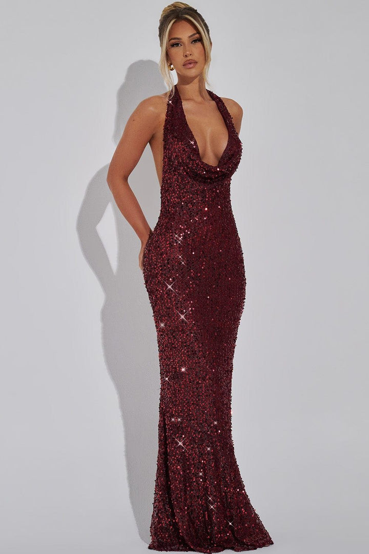 Formal women's sequin long dress, featuring a sophisticated halter neck and eye-catching open back.