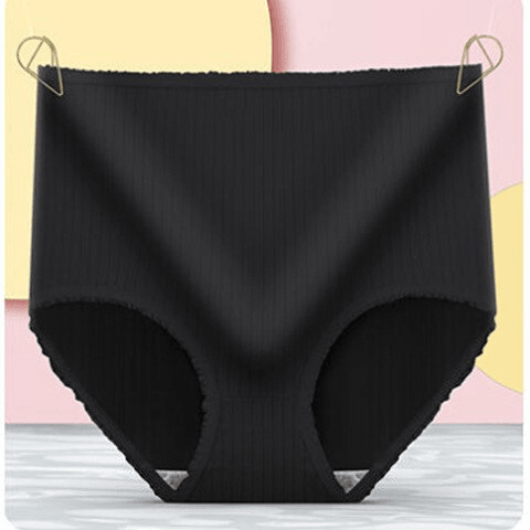 Breathable silk-cotton women's leakproof underwear set. Comfortable briefs for everyday protective and intimate wear.