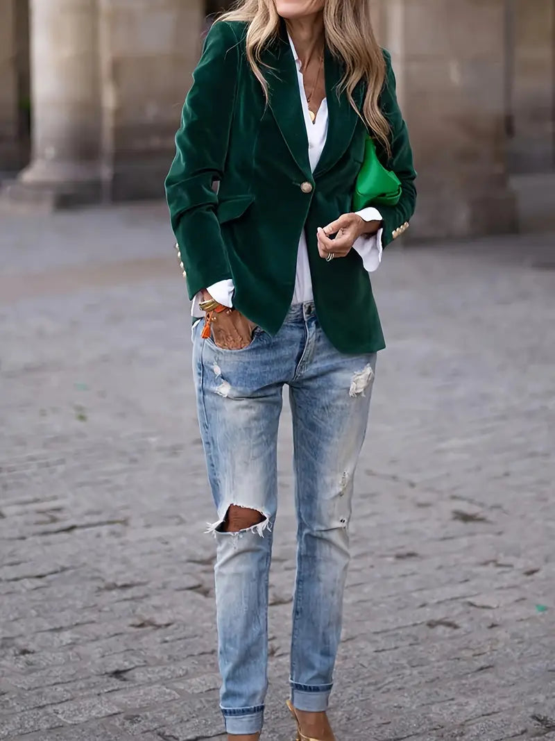 Fashionable women's tailored blazer, single button, for versatile smart dressing.