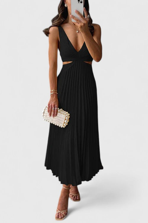 Elegant women's sleeveless pleated midi dress for wedding guests, cocktail parties & formal events. Chic fashion.