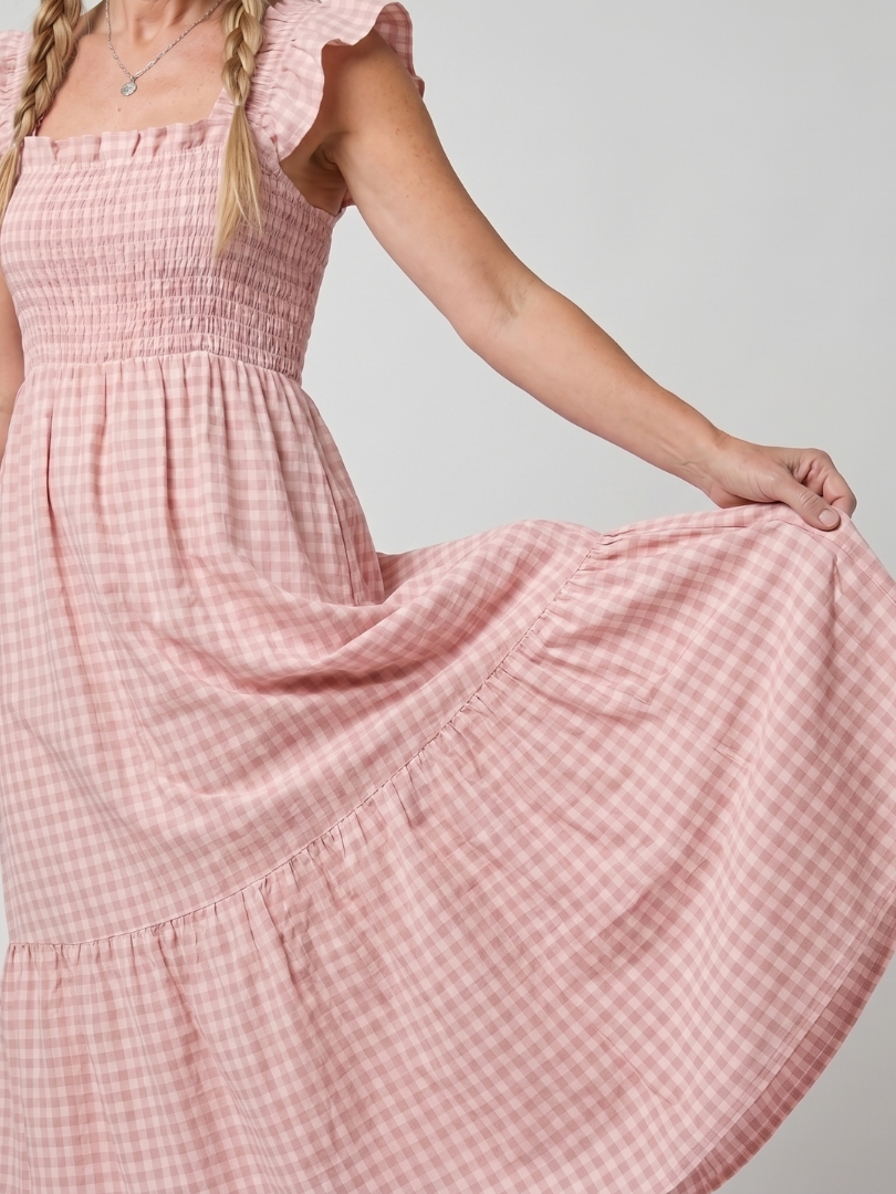Stylish women's sleeveless square neck gingham midi dress, ideal for elegant summer fashion.