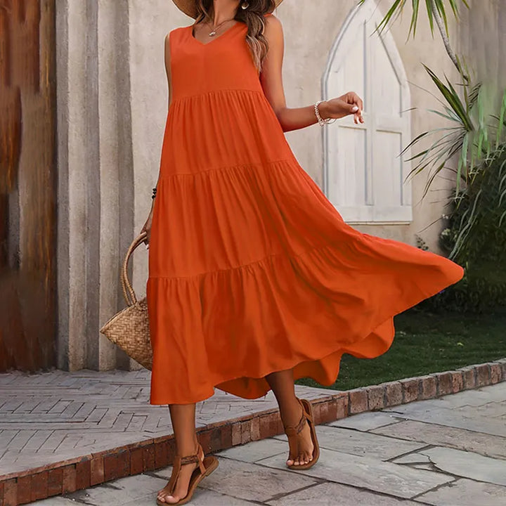 Effortless women's maxi dress with tiers, perfect for a relaxed summer look.