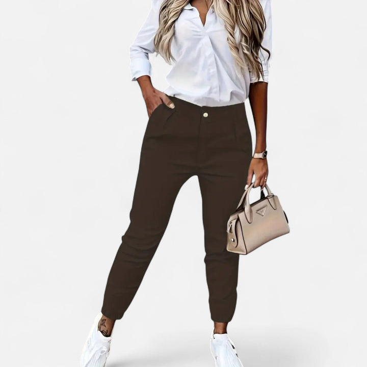 Casual chic women's workwear trousers: high-waist and slim-fit style