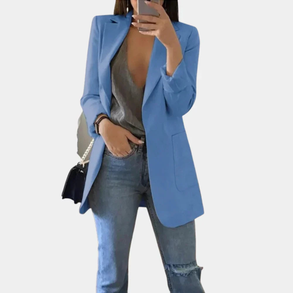 Chic longline women's blazer, slim fit & tailored. Versatile jacket for professional looks or smart casual style.