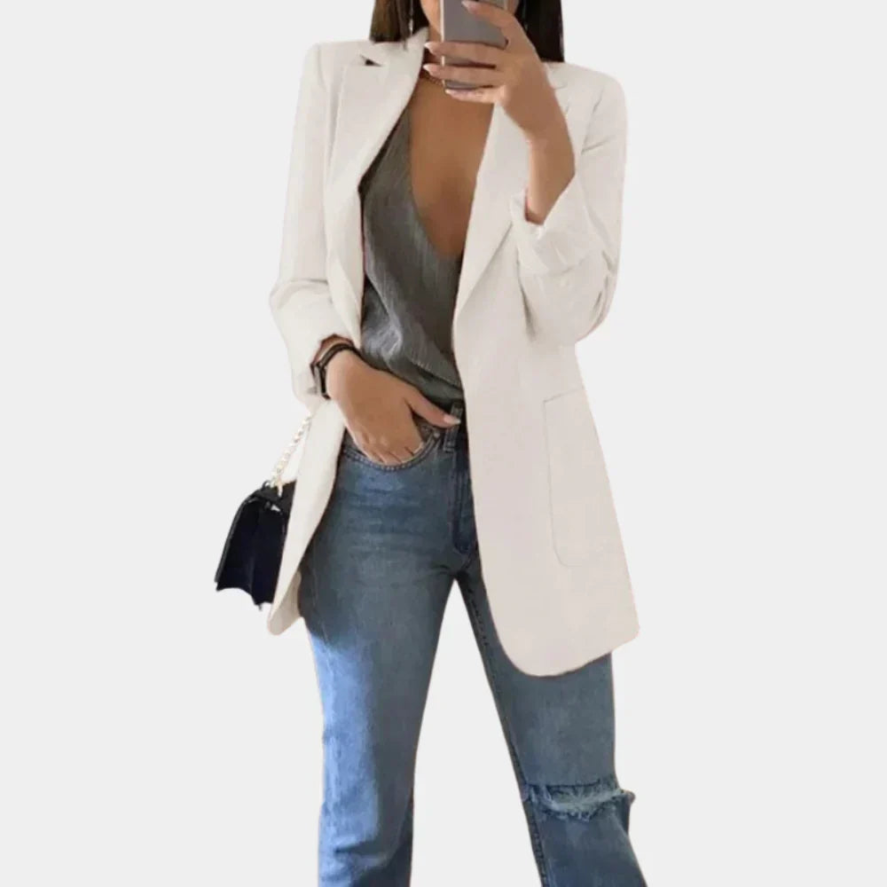 Women's fashion longline blazer jacket, slim fit & tailored. Essential chic outerwear for a polished professional look.