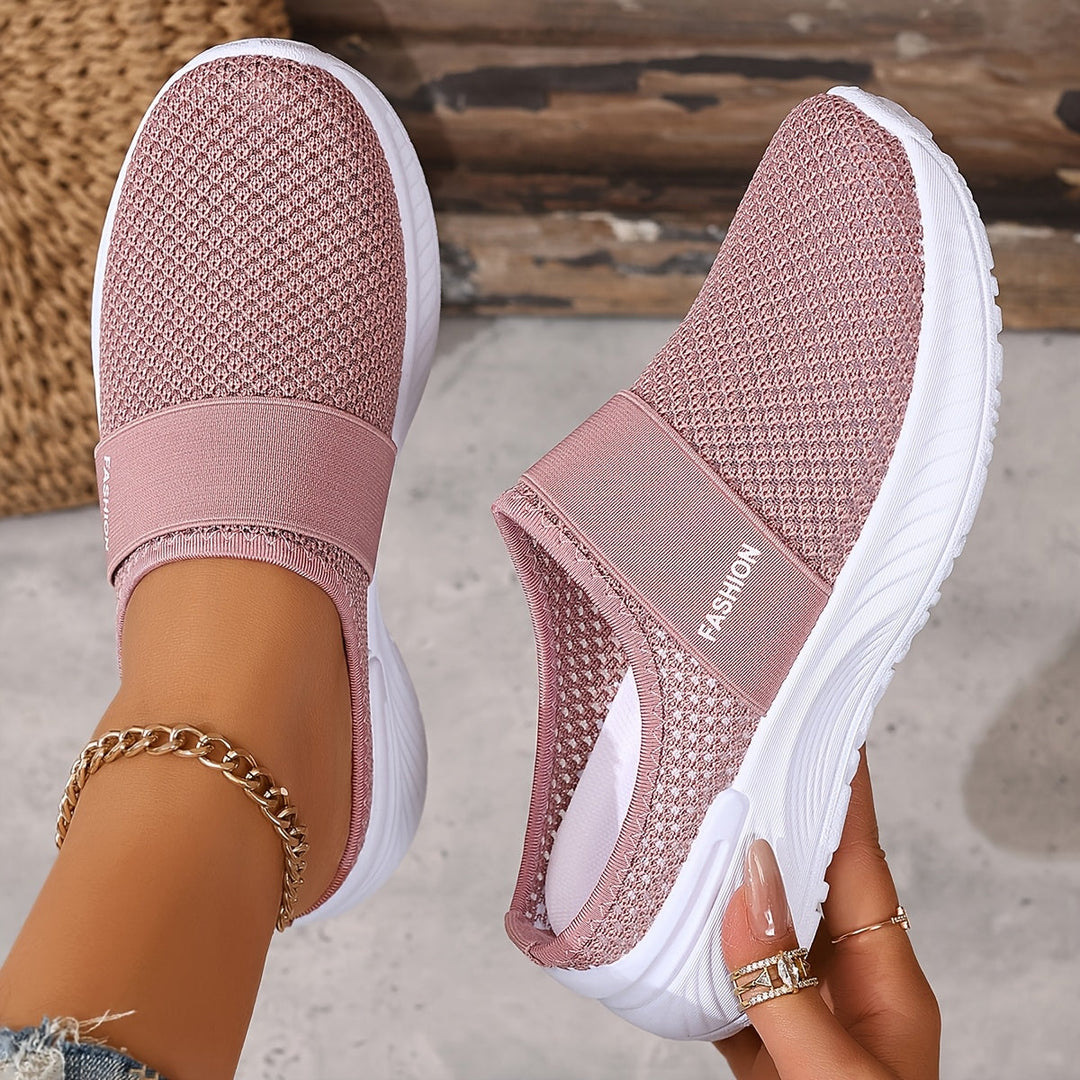 Easy slip-on women's summer sneakers, ultimate comfort with breathable mesh.