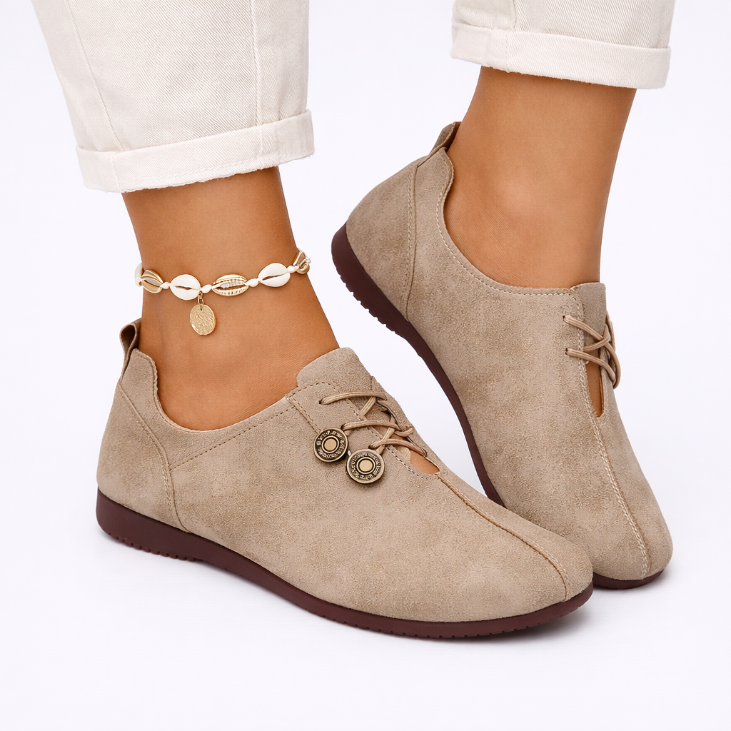 Stylish women's everyday ankle boots. Soft cushioned design, lightweight & versatile for chic autumn/winter comfort.