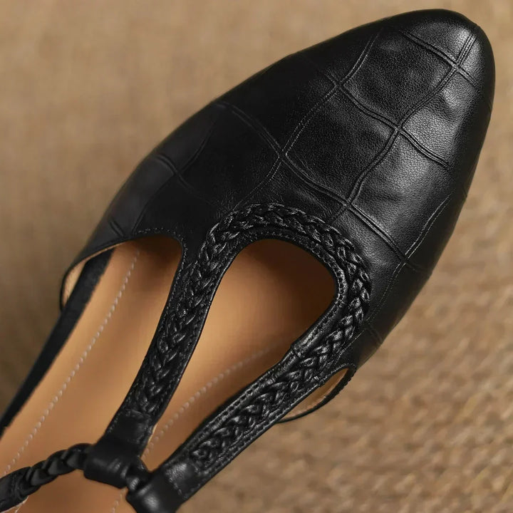 Premium soft leather women's Mary Janes, T-strap low heel for vintage comfort.