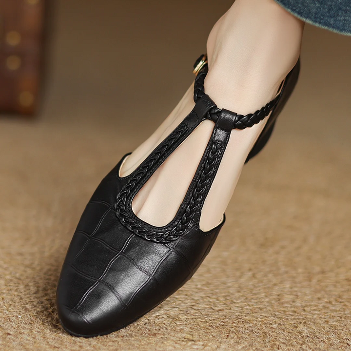 Comfortable women's soft leather Mary Janes, perfect for casual everyday wear.