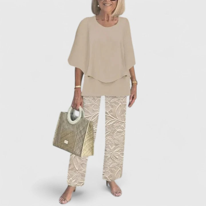 Loose fit women's co-ord set, offering elegant comfort for everyday wear.