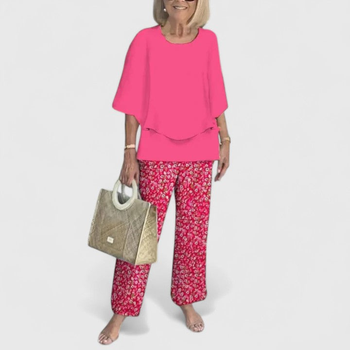 Stylish women's two-piece set with a relaxed, sophisticated silhouette.
