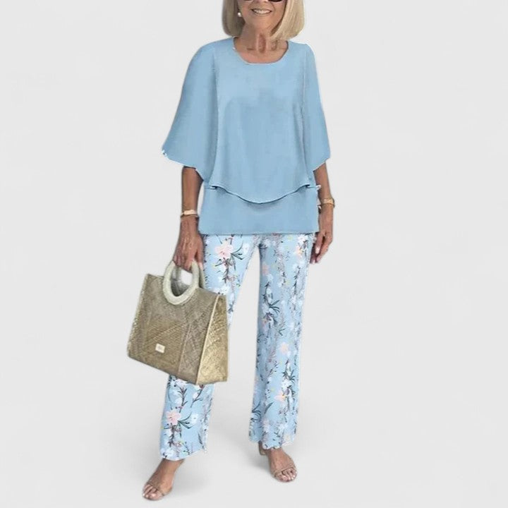 Comfortable & chic women's loose fit two-piece set, perfect for any occasion.
