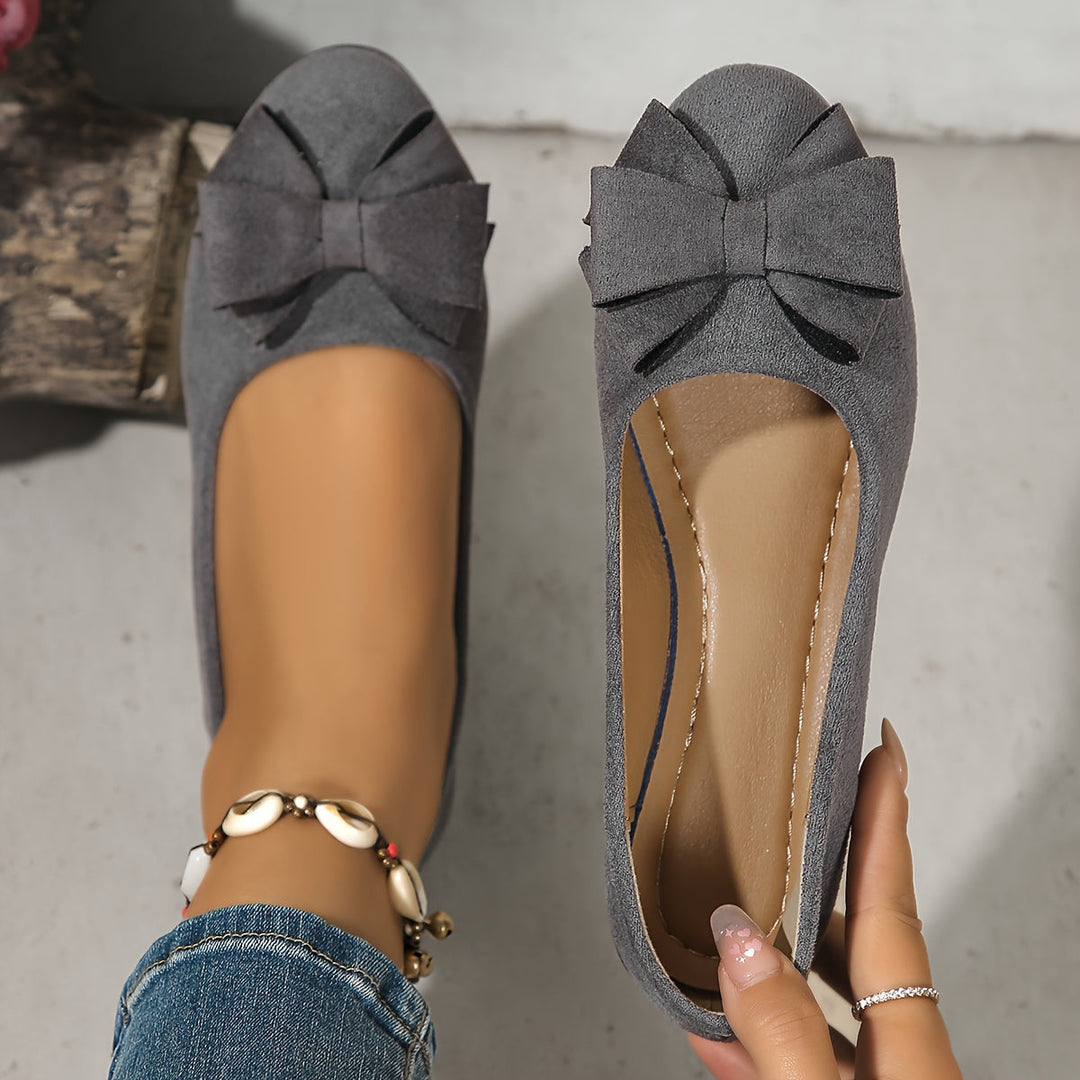 Elegant women's dress shoes with foot support, perfect for sophisticated walking & lasting comfort.
