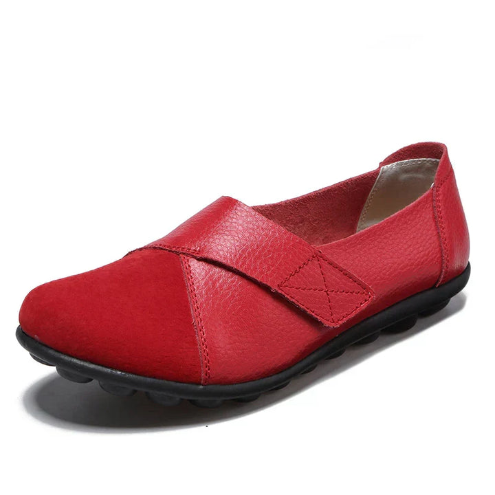 Women's round-toe comfort slip-on shoes with stylish stitching for casual elegance.