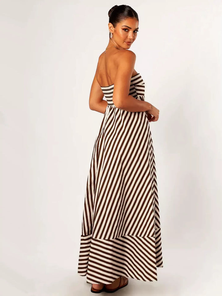Comfortable women's strapless diagonal striped long dress. Stylish flare maxi dress, great for any occasion.