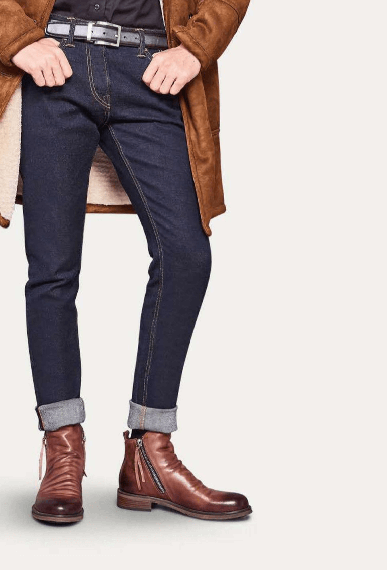 Comfortable women's everyday ankle boots in a versatile design, ideal for fall and winter fashion.