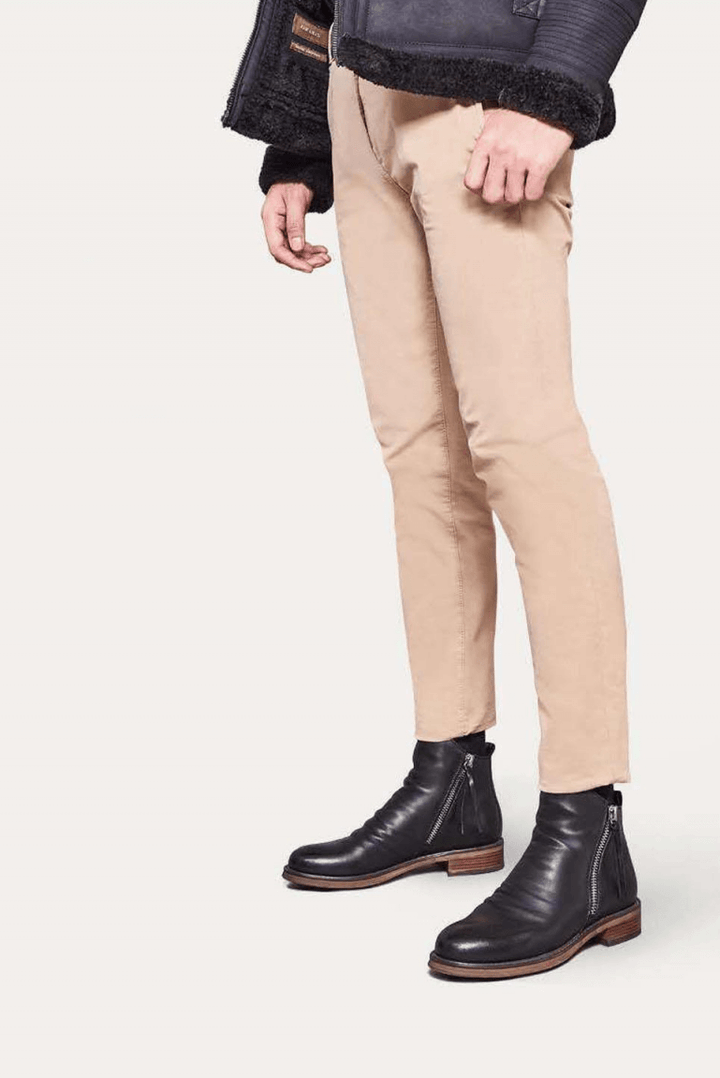 Sleek women's fashion ankle boots in a classic brown, offering stylish fall & winter footwear.