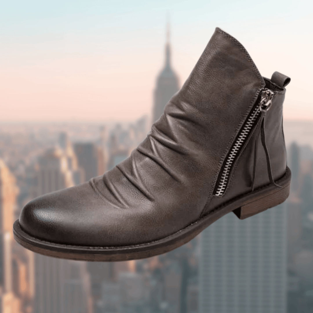 Fashionable women's ankle boots, a comfortable and stylish choice for fall and winter outfits.