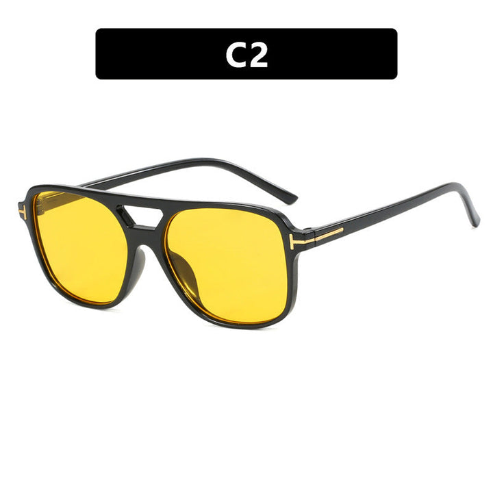 Trendy women's fashion eyewear, ensuring comfortable wear & robust UV protection for sunny days.