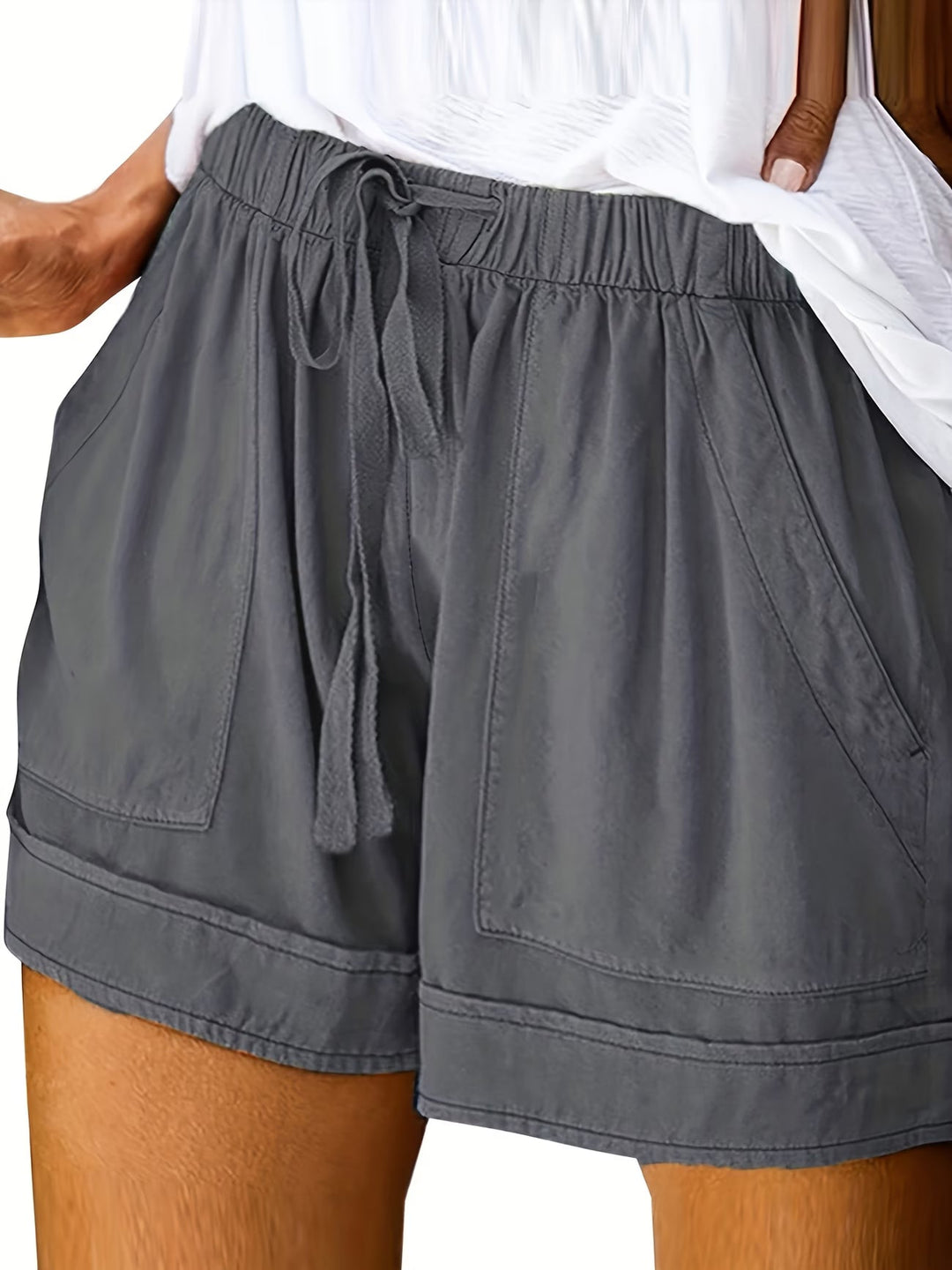 Casual women's loose shorts, combining trendy style with ultimate comfort for summer days.