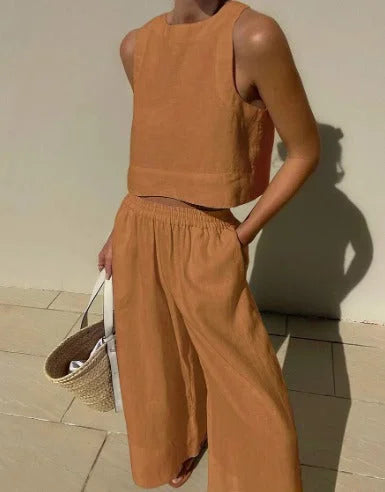 Sleeveless crop top and wide-leg pants set for women, perfect resort wear or summer outfit.