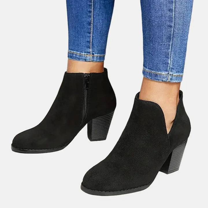 Side zip suede ankle boots for women, designed with a fashionable block heel for autumn and winter.