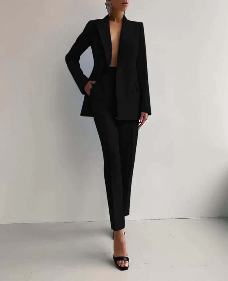 Women's professional two-piece set: tailored blazer & matching trousers for office sophistication.