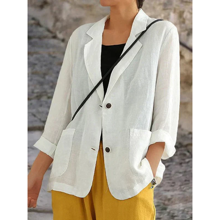 Chic women's jacket: Lightweight, tailored blazer for all-season wear