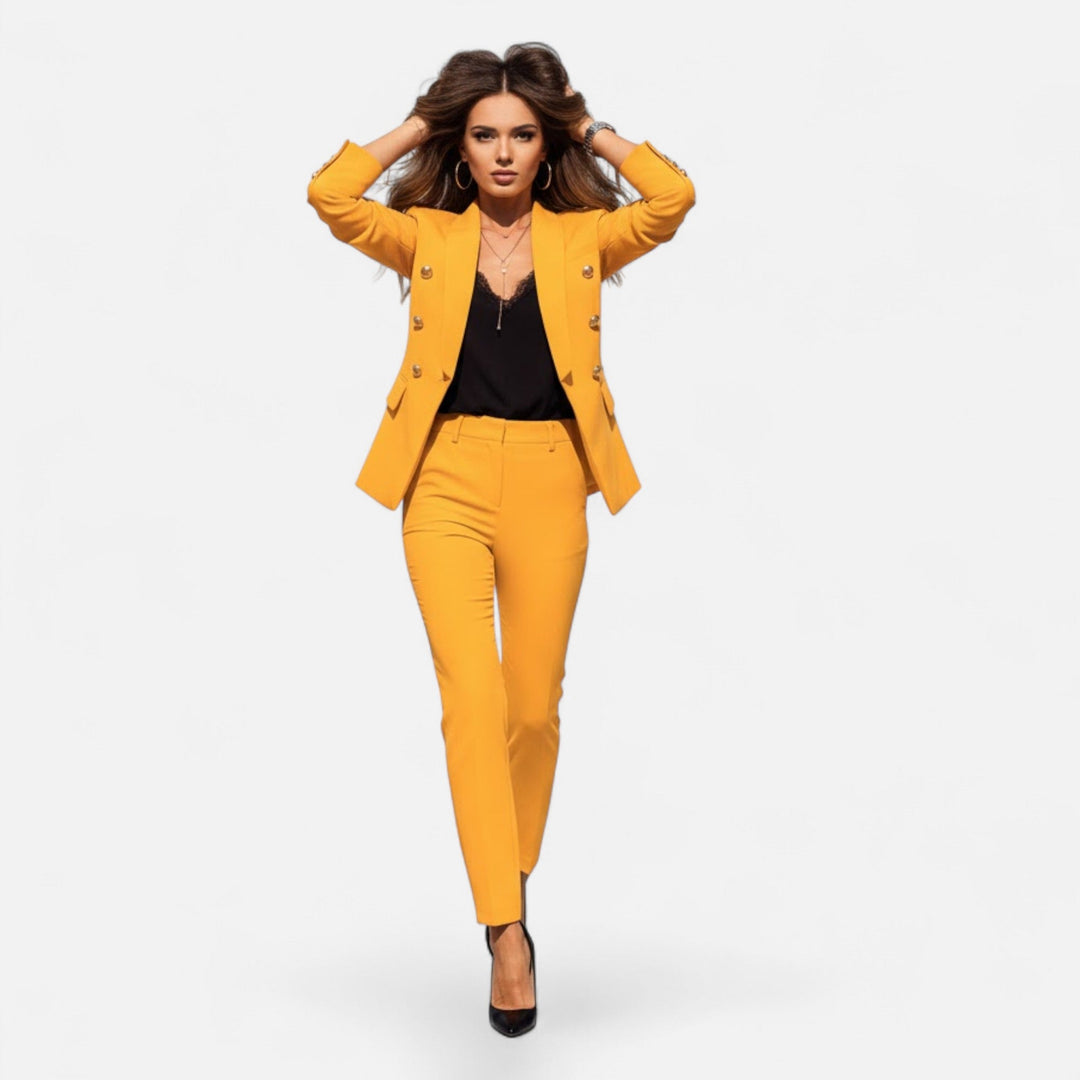 Versatile women's solid color suit for work and events