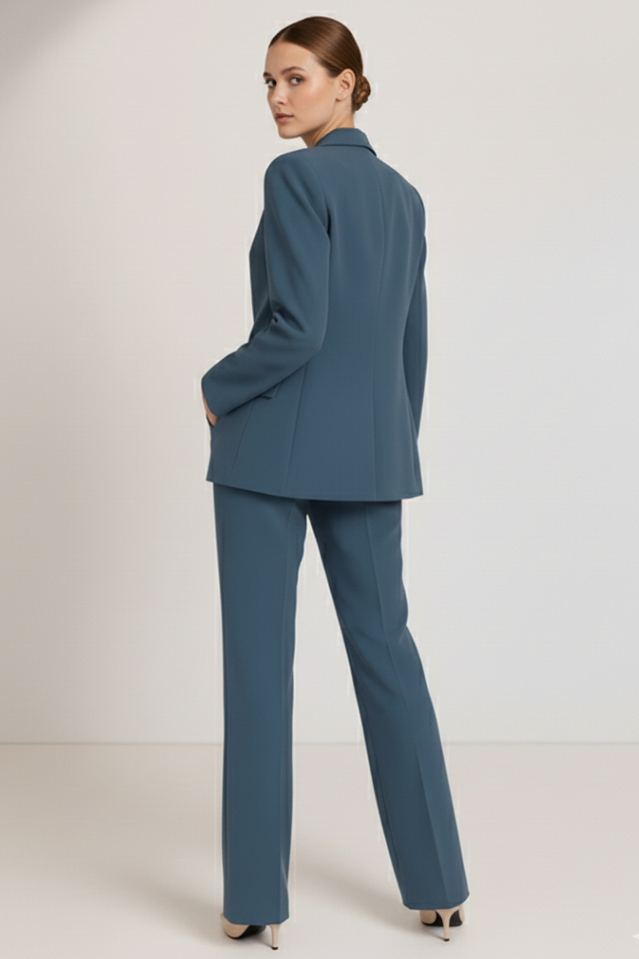 Professional women's tailored pantsuit set with blazer & trousers. Ideal business attire for office fashion.