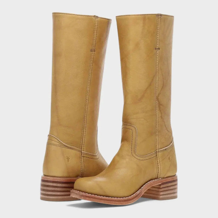 Classic women's equestrian fashion boots with a sturdy block heel, ideal for confident style & riding.