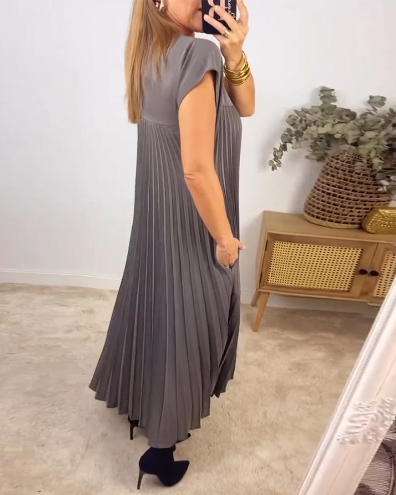 Fashionable women's A-Line dress. Flowy, comfortable, ideal for summer casual or dressy.