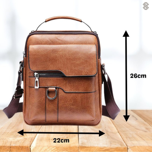 The rich color of this women's elegant leather handbag, an all-season accessory.