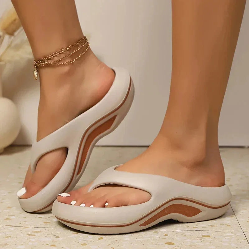Elegant two-tone orthopedic platform slide sandals for women, perfect casual summer footwear.