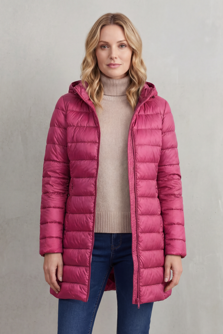Women's casual hooded puffer jacket. Ultra-warm, packable & stylish for cozy winter fashion.