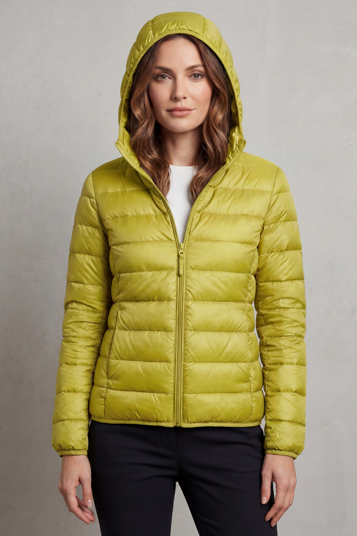 Women's easy-wear ultralight packable hooded puffer, perfect lightweight jacket for daily life.