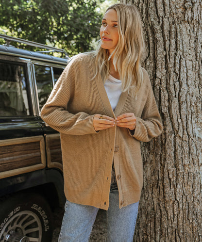 Elegant women's V-neck sweater, a stylish cardigan perfect for versatile layering.