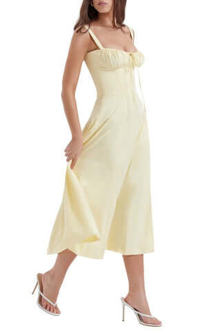 Casual women's spring midi dress, floral print, comfortable & stylish for daily wear.