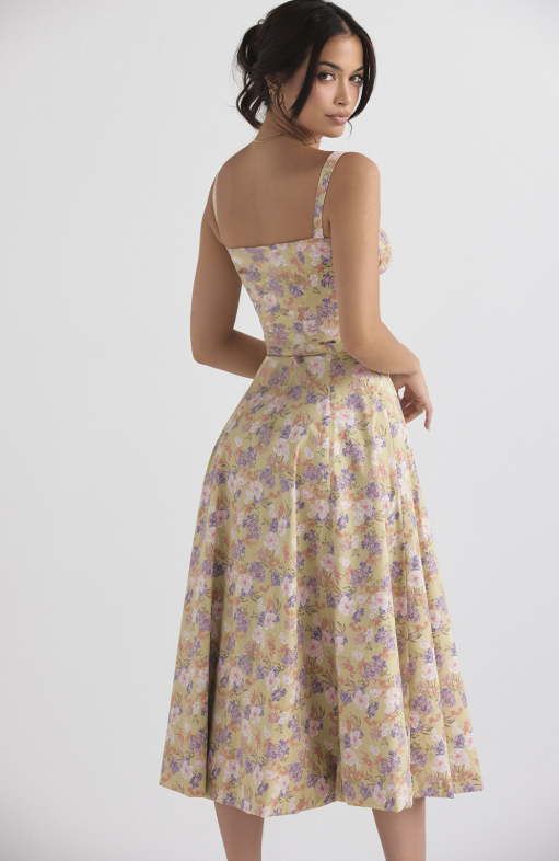 Elegant women's summer midi dress, floral pattern, perfect for parties and events.