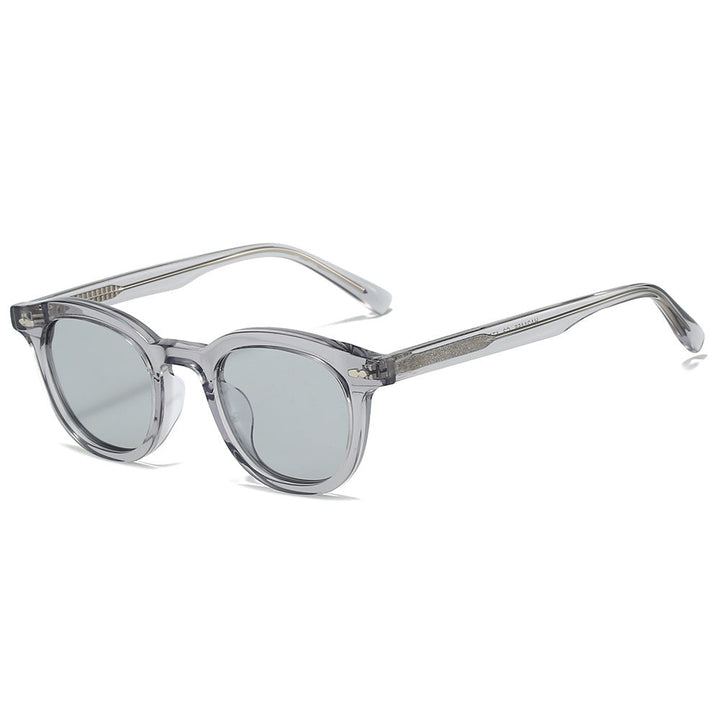 Tea gray vintage women's sunglasses, timeless style, UV protection, and a comfortable plastic frame.