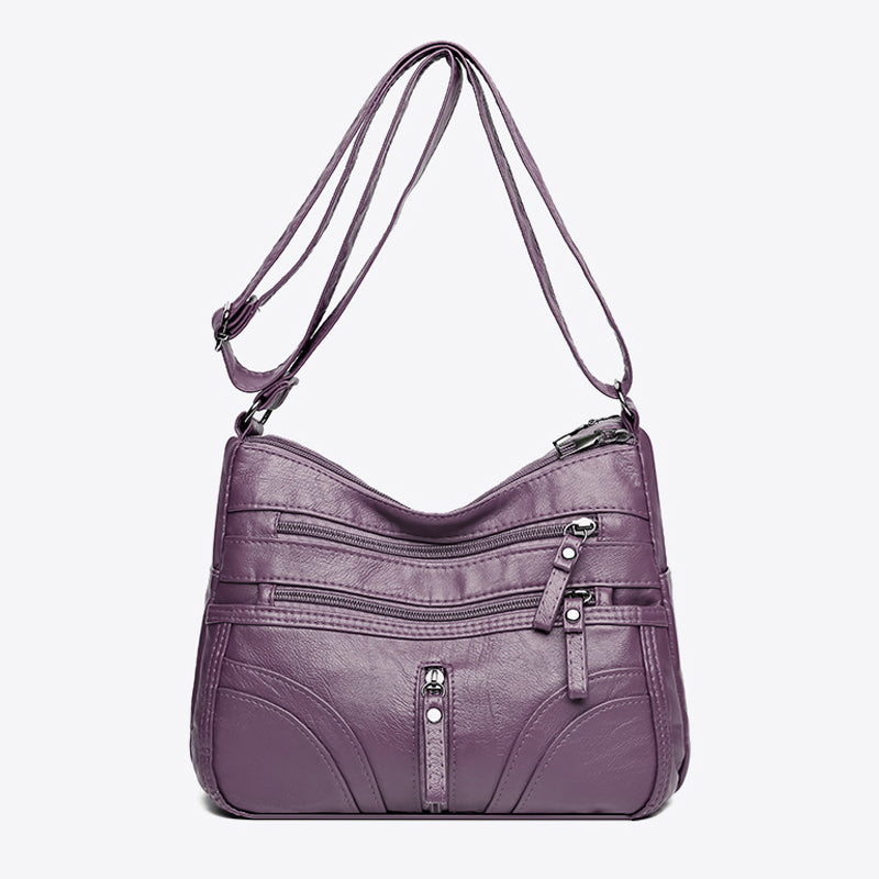Women's relaxed shoulder bag in vintage style. A practical everyday fashion accessory, great as a handbag.