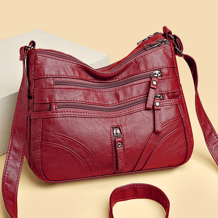 Stylish women's vintage shoulder bag. Relaxed, everyday fashion accessory, also great as a crossbody.