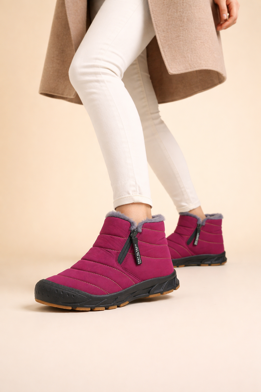 Women's warm waterproof snow boots for ultimate winter comfort and outdoor adventures.