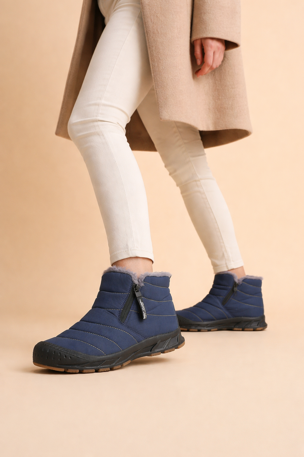 Fashionable and functional waterproof boots for women, perfect for snowy conditions.