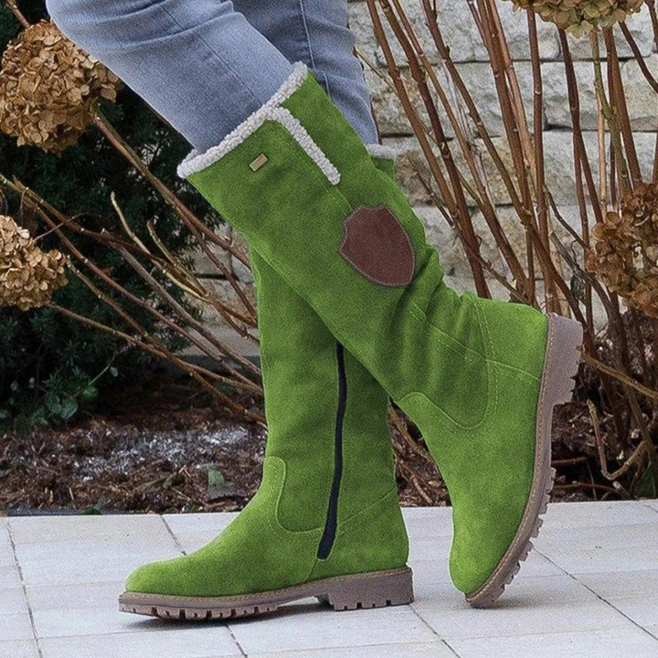 Fashionable women's winter boots, waterproof & warm. Slip-resistant ankle boots for cozy and secure snow trekking.