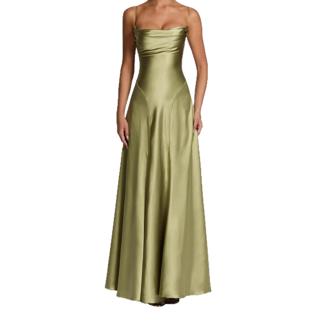 Front view: Women's elegant floor-length wedding guest maxi dress featuring a chic sweetheart neckline. Formal & stylish.