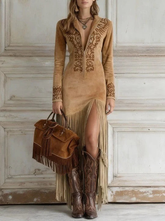 Elegant women's Western maxi dress, embroidered with fringe, V-neck. Perfect for parties, boho fashion.
